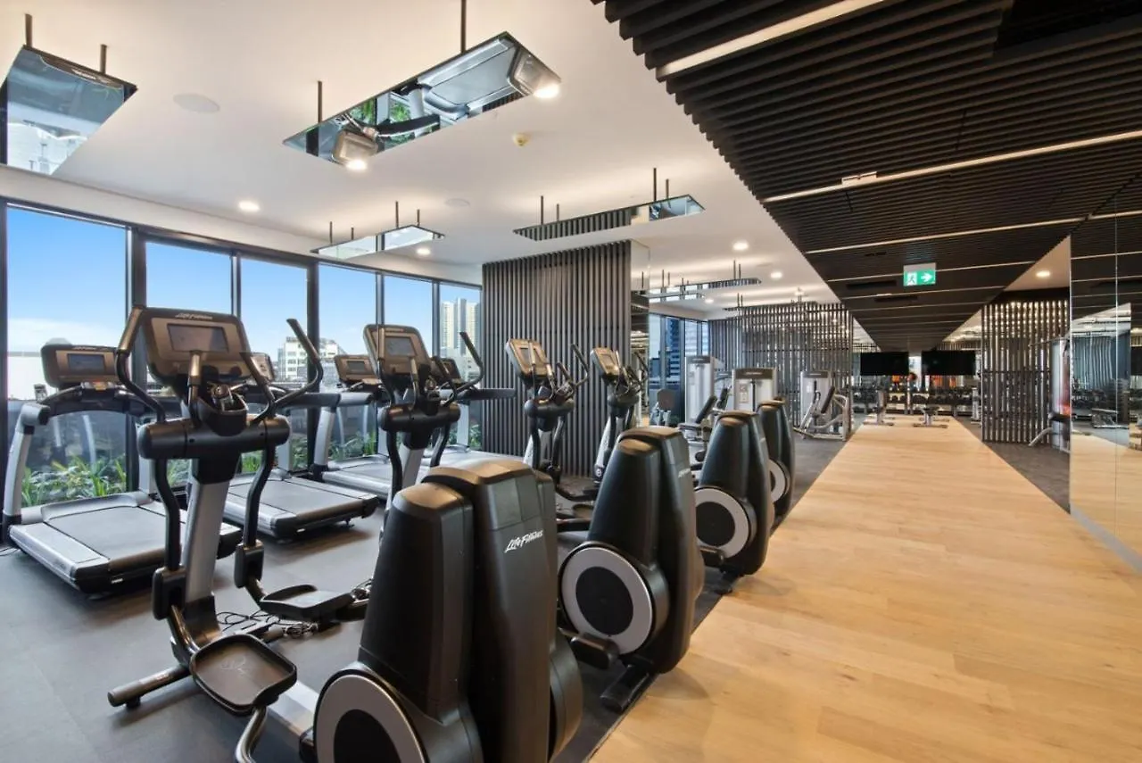 Skyline Serenity Luxury Apt With Free Parking 布里斯班 公寓
