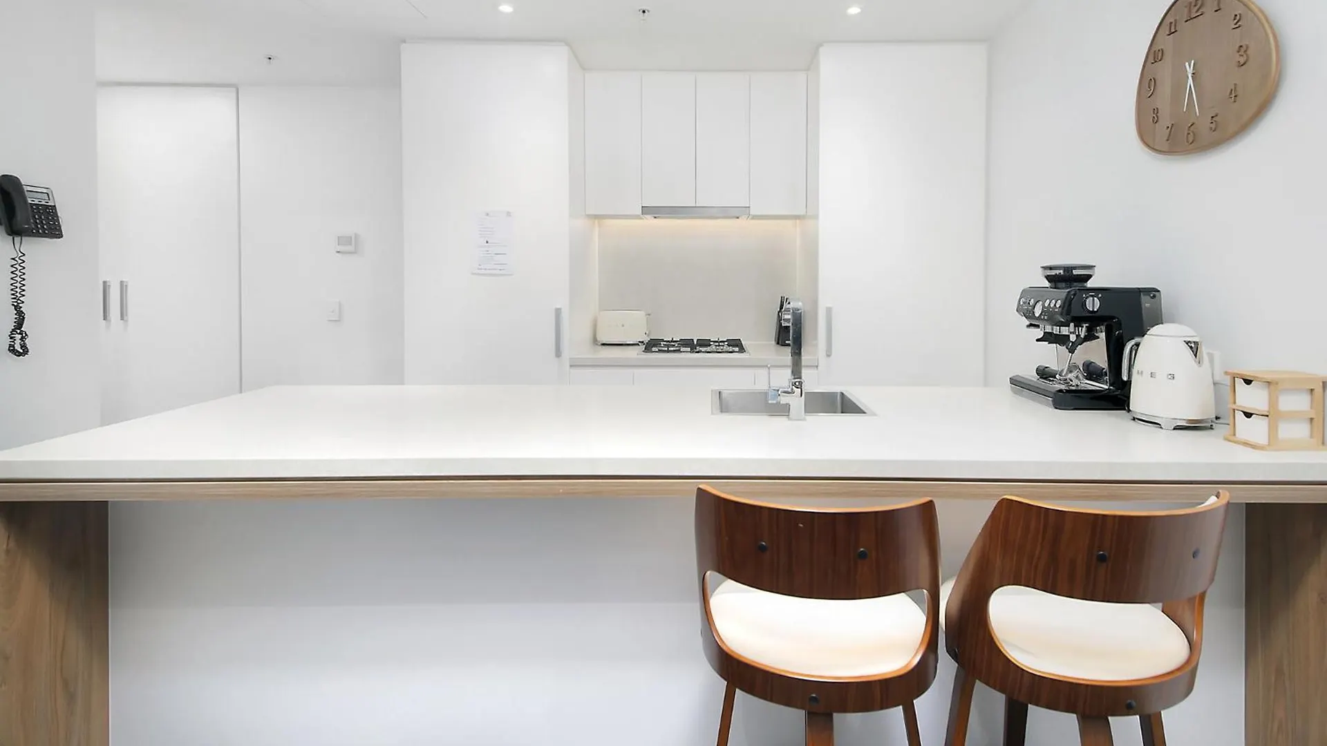 Skyline Serenity Luxury Apt With Free Parking 布里斯班 公寓
