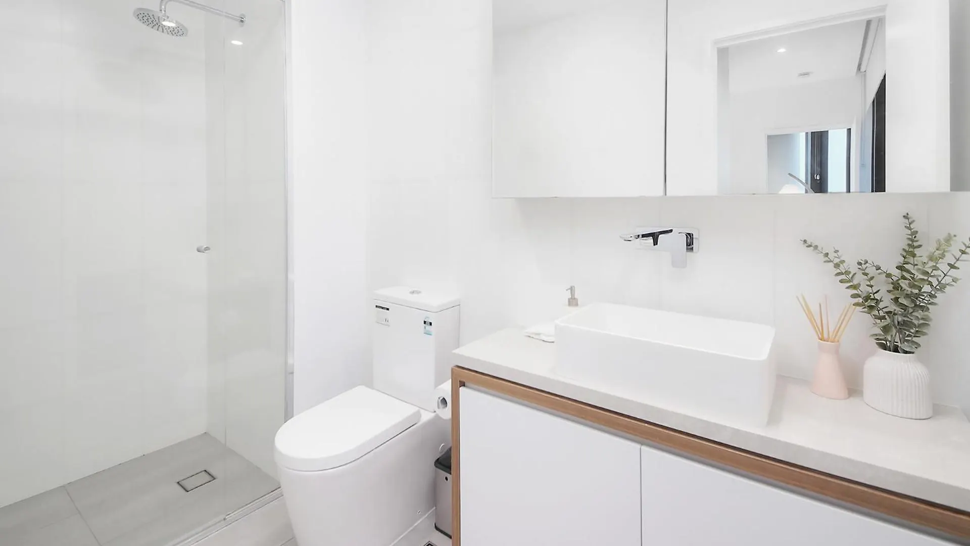 Skyline Serenity Luxury Apt With Free Parking 布里斯班 0*,
